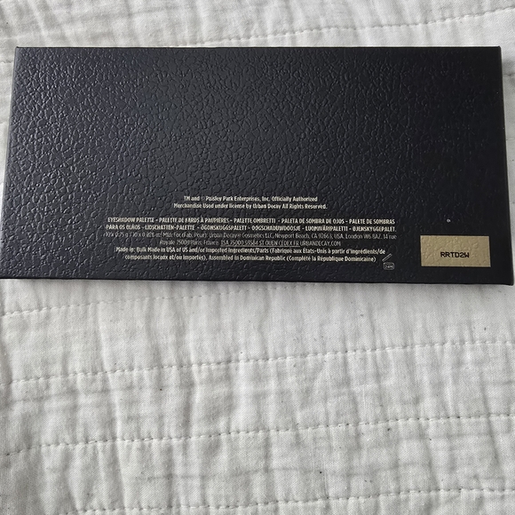 Urban Decay Prince Eyeshadow Palette - Picture 6 of 7